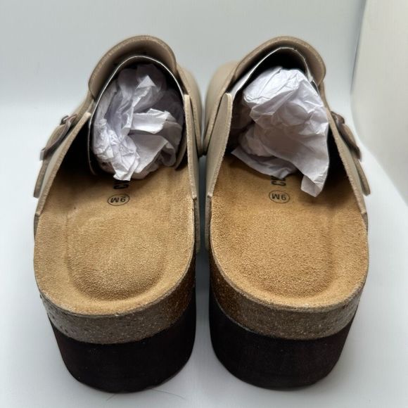 CUSHIONAIRE Women's Cork Footbed Platform Clog 9 SAND - Picture 4 of 7
